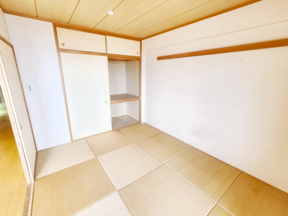 芦屋朝日ヶ丘北公園アーバンライフの和室
