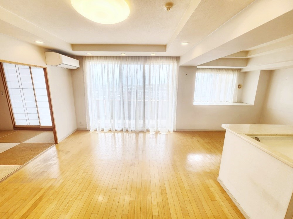 芦屋朝日ヶ丘北公園アーバンライフの居間・リビング