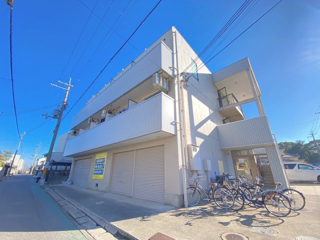 狭山ハイツの外観