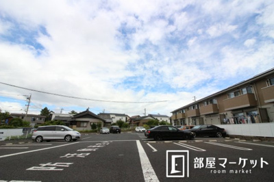 【駐車場】 | カーサ　フェリーチェ　Ｂ棟