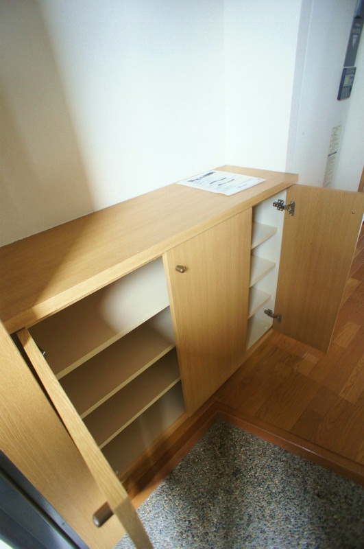 リーベンハオス野中の収納|こまごまとしたものを収納できそうですね