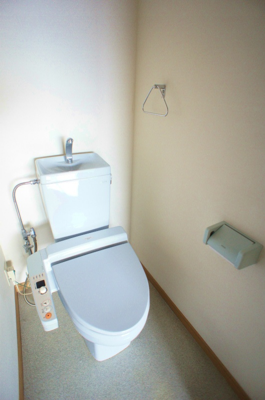 リーベンハオス野中のトイレ|コンパクトで使いやすいトイレです