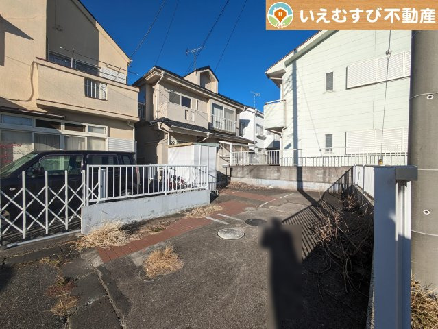 熊谷市原島　中古戸建の駐車場|複数台駐車可能