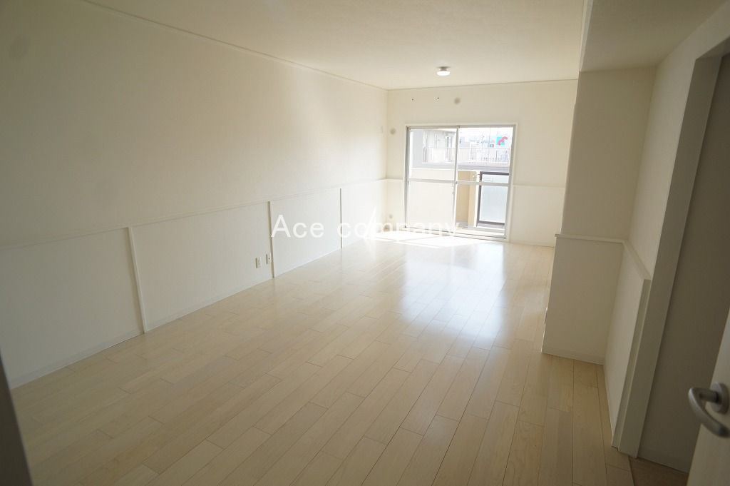 【居間・リビング】の画像