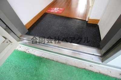 【エントランス】 | レオパレススイート