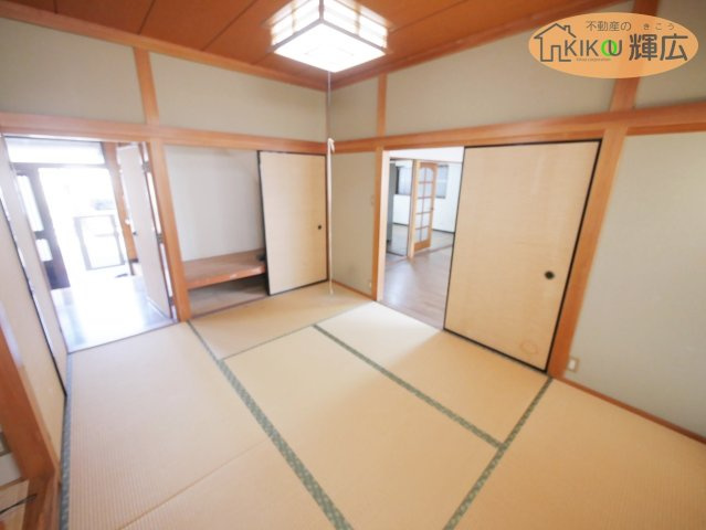 加古川市西神吉町岸　中古戸建の内装|和室は約6畳ございますので、客間としてもいいですね
