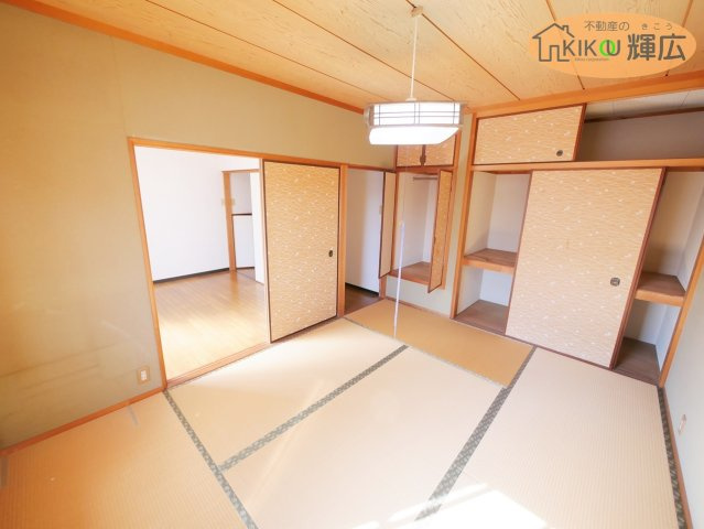 加古川市西神吉町岸　中古戸建の寝室