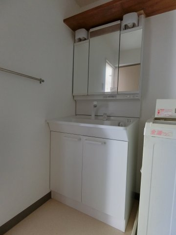 CO-OP錦町マンションの独立洗面台