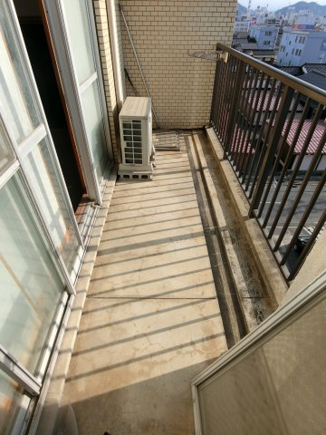 CO-OP錦町マンションのバルコニー