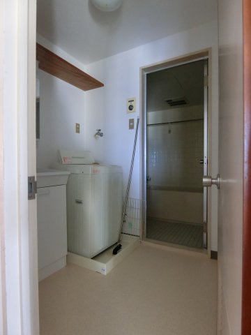 CO-OP錦町マンションの洗面所|室内動産は付属しません。