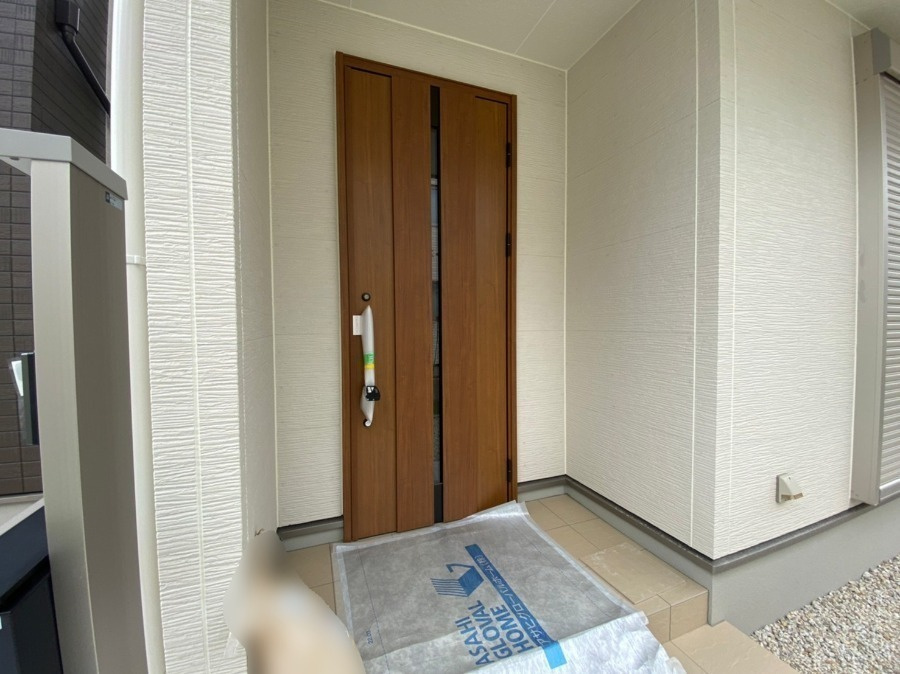 【商談中】未入居住宅　グローバルガーデン　一宮市馬見塚　全２区画分譲の玄関