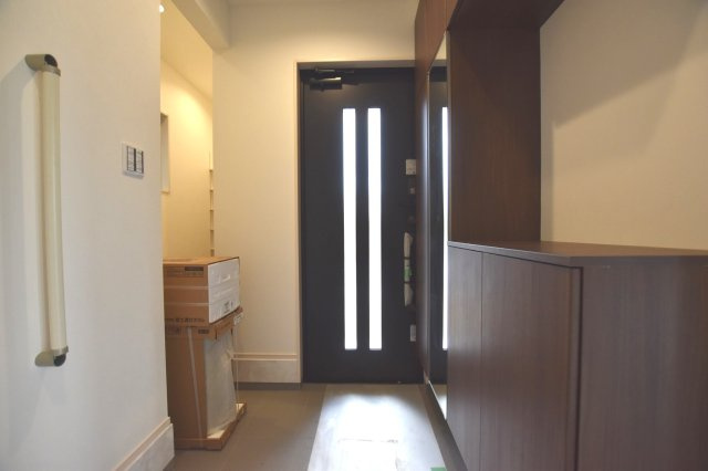 タマタウン　一宮市奥町　全3区画分譲の玄関|玄関ドアの鍵はディンプルキーと内側はサムターンキーになっており防犯性の高い仕様になっています。