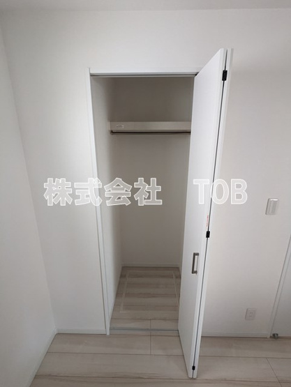 【収納】 | 調布ヶ丘二丁目貸家 | 1F5.11帖洋室　収納