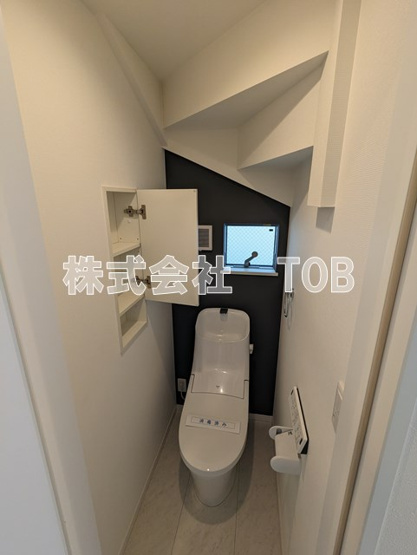 【トイレ】 | 調布ヶ丘二丁目貸家 | 1Fトイレ