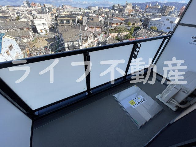 CASA MITOのバルコニー|暖かな日差しのふりそそぐバルコニー