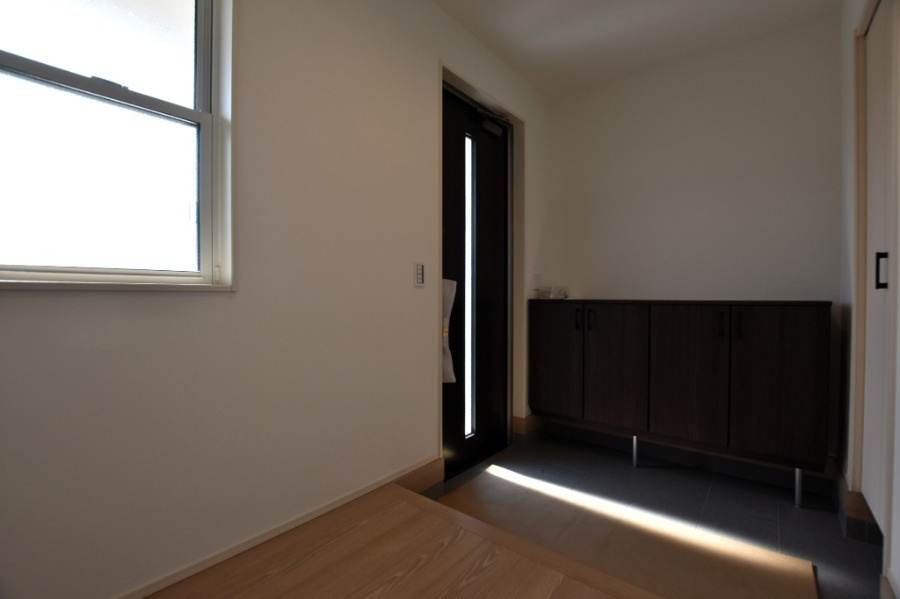 グローバルガーデン　岐阜市柳津町丸野5丁目　全4区画分譲の玄関