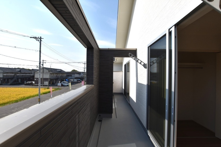 グローバルガーデン　岐阜市柳津町丸野　全4区画分譲のバルコニー