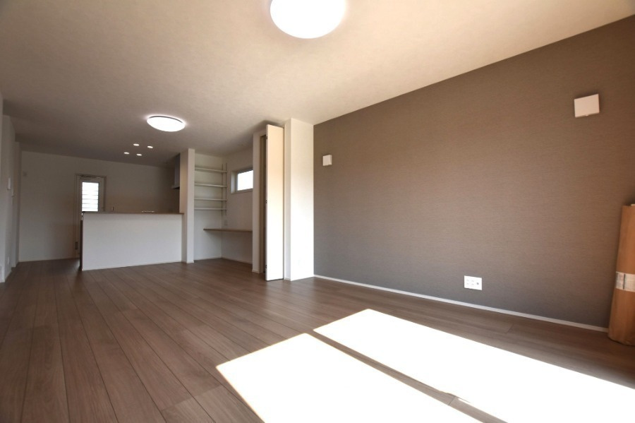グローバルガーデン　岐阜市柳津町丸野　全4区画分譲の居間・リビング
