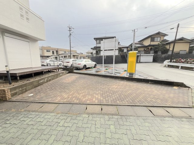 東油山１丁目戸建の駐車場