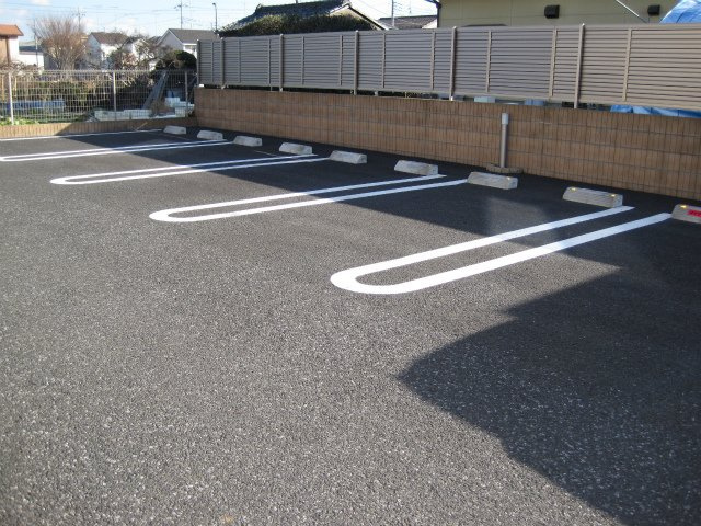モリ ロワイヤルの駐車場