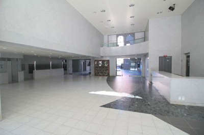 【エントランス】 | セントラルコート２号館