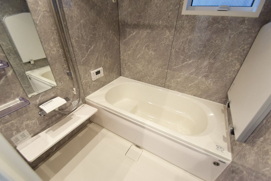 戸建　岐阜市長良奥郷　全1区画分譲の浴室|熱を逃さない高断熱浴槽を採用し光熱費の削減が可能に。持続性の高いコーキングでお掃除もしやすいです。