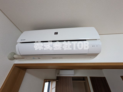 【設備】 | 若葉町フラット | リビングエアコン