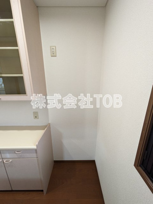 【その他】 | 若葉町フラット | 冷蔵庫置き場