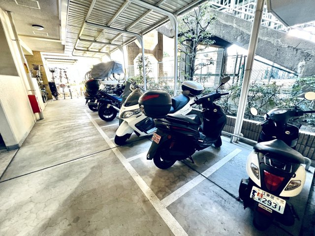 ライオンズステージ亀戸中央公園のその他共用部分|バイク置き場