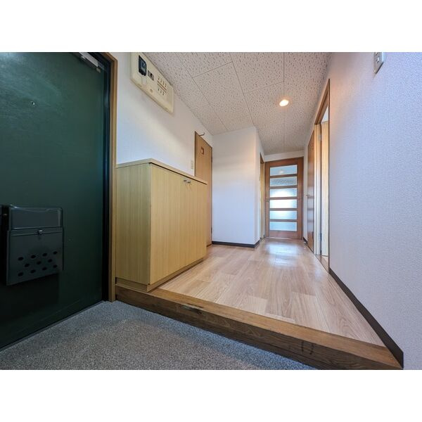 サンライズ・タケソウの玄関