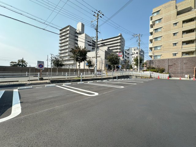リアン朝霧の駐車場