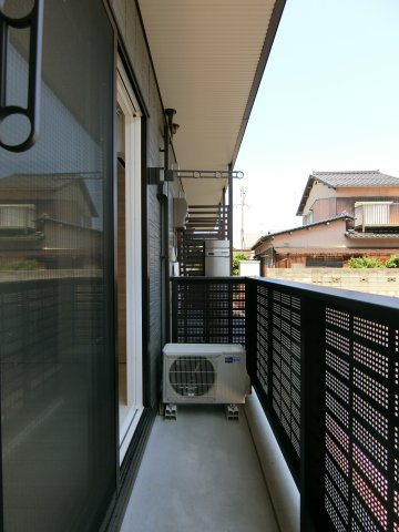 ロイヤルステージ上福原のバルコニー