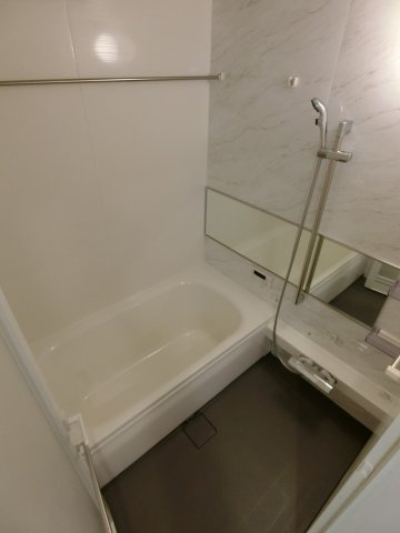 ロイヤルステージ上福原の浴室