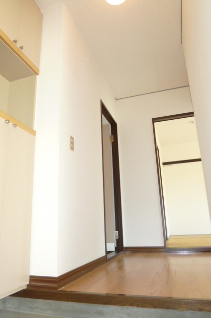 森コーポ【キャッシュバック対象物件】の玄関|シンプルで使いやすい玄関です