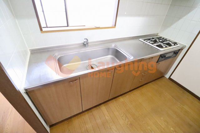 久留米市西町の賃貸マンションのキッチン|お料理しやすいキッチンです