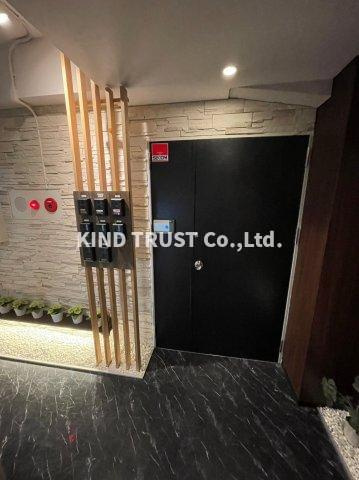 古河梅ヶ枝ビルのエントランス|ゆとりのあるエントランスです