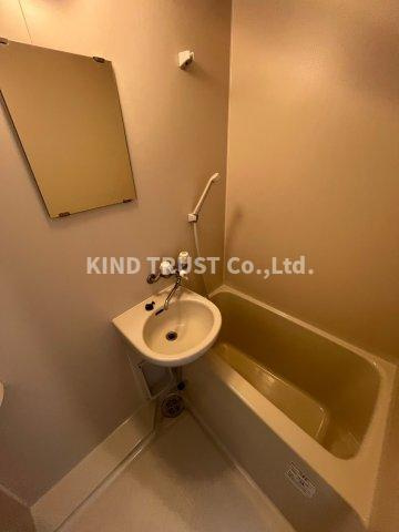 古河梅ヶ枝ビルの浴室|日々の疲れを癒すお風呂付です