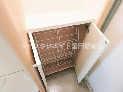 【玄関】 | ビラ・エトワール