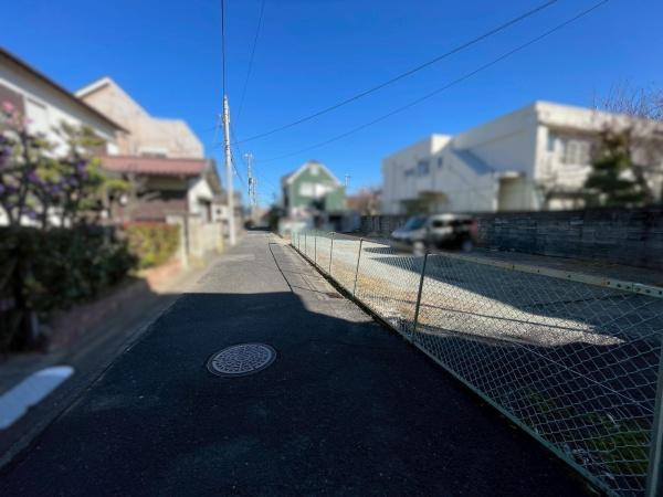 和歌山市和歌浦東3丁目土地の前面道路含む現地写真