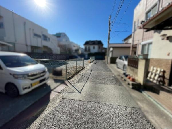 和歌山市和歌浦東3丁目土地の前面道路含む現地写真