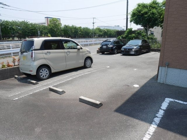【駐車場】 | アウロラＤ棟 | アウロラＤ棟の駐車場