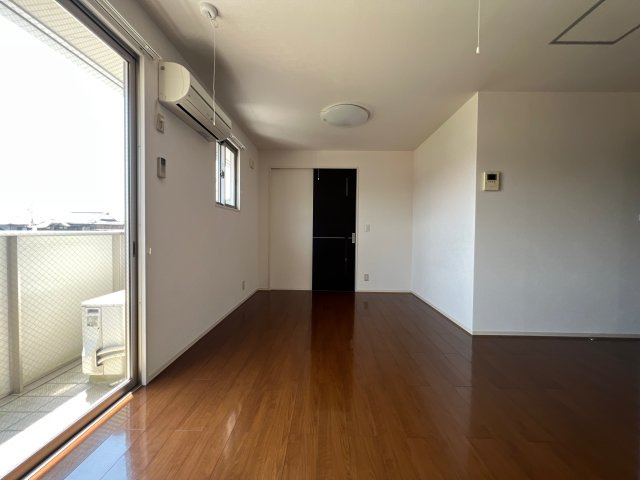 エスポワール北原の居間・リビング