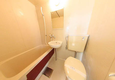 メゾン・ビューの浴室|ゆったり過ごせるお風呂です