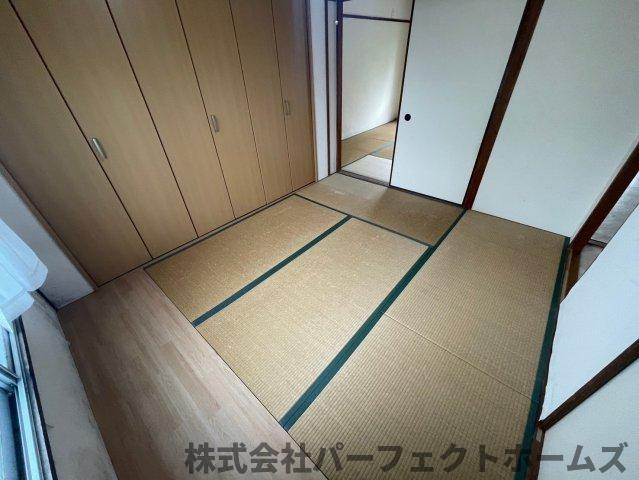 釈尊寺第一住宅12号棟の和室|和室がひろがる居住スペース