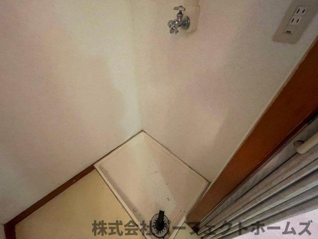 釈尊寺第一住宅12号棟のランドリースペース