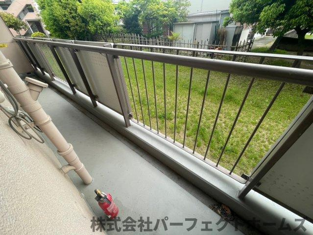 釈尊寺第一住宅12号棟のバルコニー|お洗濯にも便利なバルコニー付き