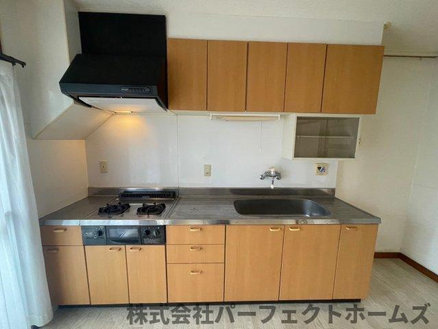 釈尊寺第一住宅12号棟のキッチン|キッチンでお料理をお楽しみください