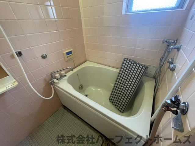 釈尊寺第一住宅12号棟の浴室|お風呂で日々の疲れを落としましょう