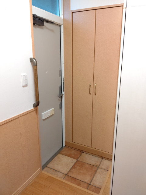 オンリーワンⅡの玄関