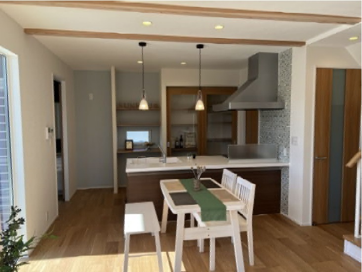 宇津野　３号地　建築条件付　売土地の完成予想図|建物プラン例　建物価格　2094.5万円、建物面積　95.20㎡